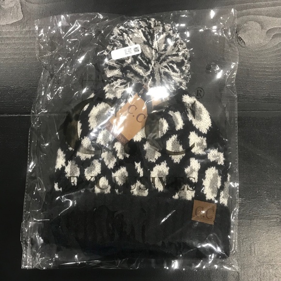 😍Last 1!!!!!CC black white leopard beanie - Picture 3 of 3